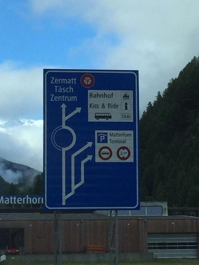 Haus Fleckstein Zermatt Wohnung Karibu Esterno foto