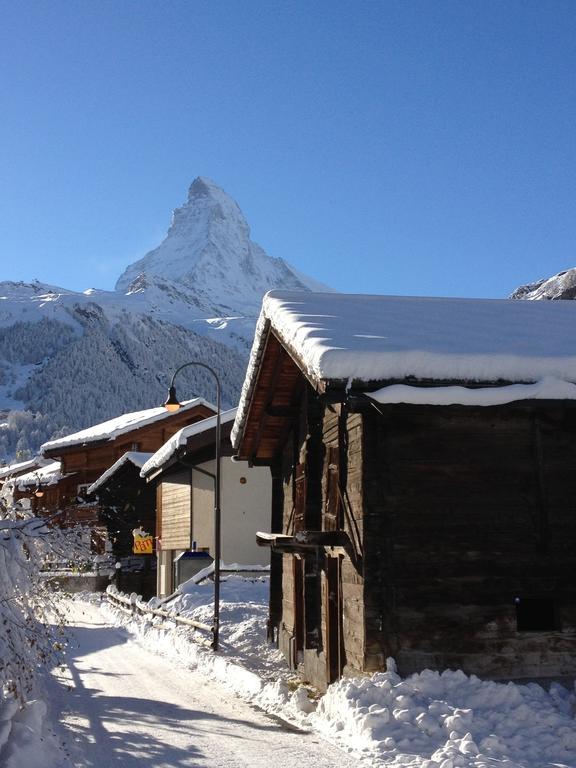 Haus Fleckstein Zermatt Wohnung Karibu Esterno foto