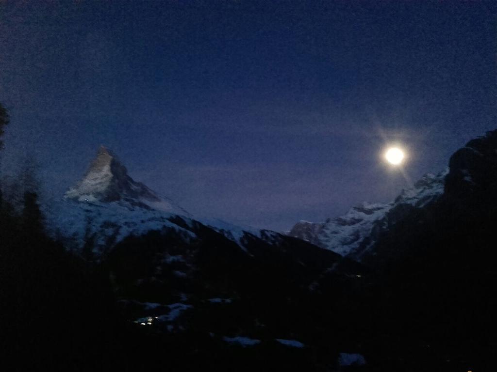 Haus Fleckstein Zermatt Wohnung Karibu Camera foto